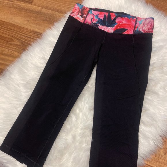 Lululemon Gather & Crow Crop - Picture 2 of 5